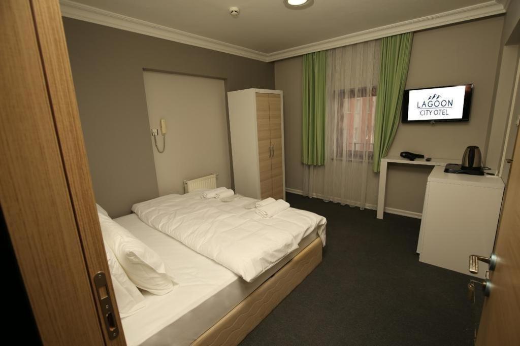 Lagoon Cty Hotel โบลู ภายนอก รูปภาพ